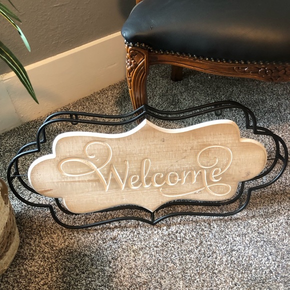 Welcome Sign - Picture 2 of 2